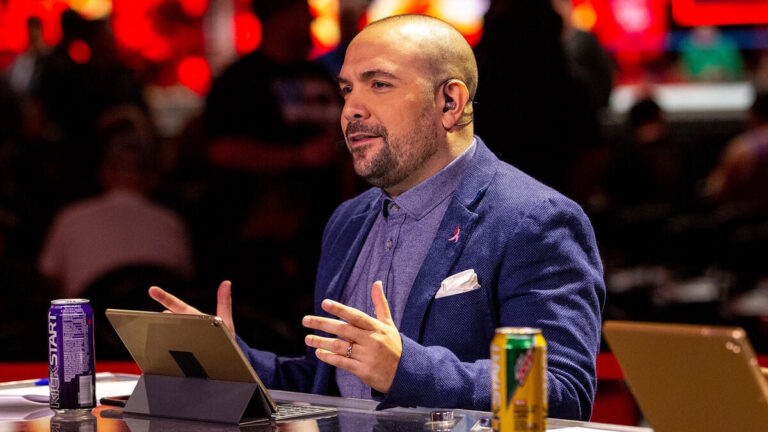 WWE Evolve commentator Peter Rosenberg
