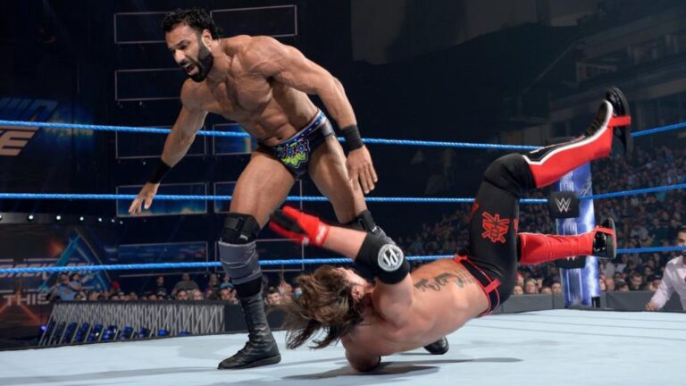 Former WWE Champion Returns To Raw