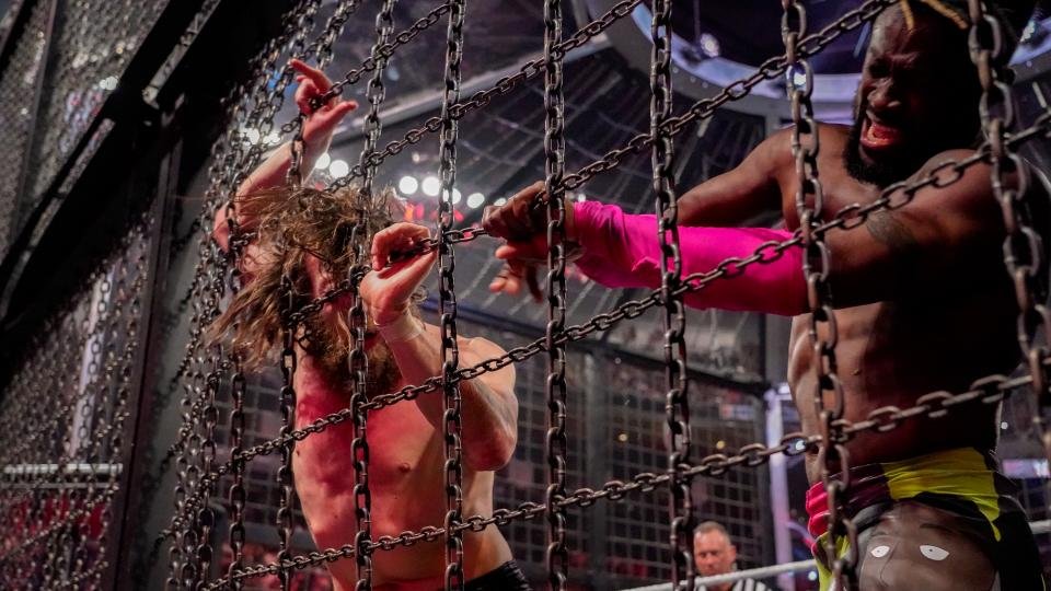 11 Most Surreal Facts Of The WWE Elimination Chamber