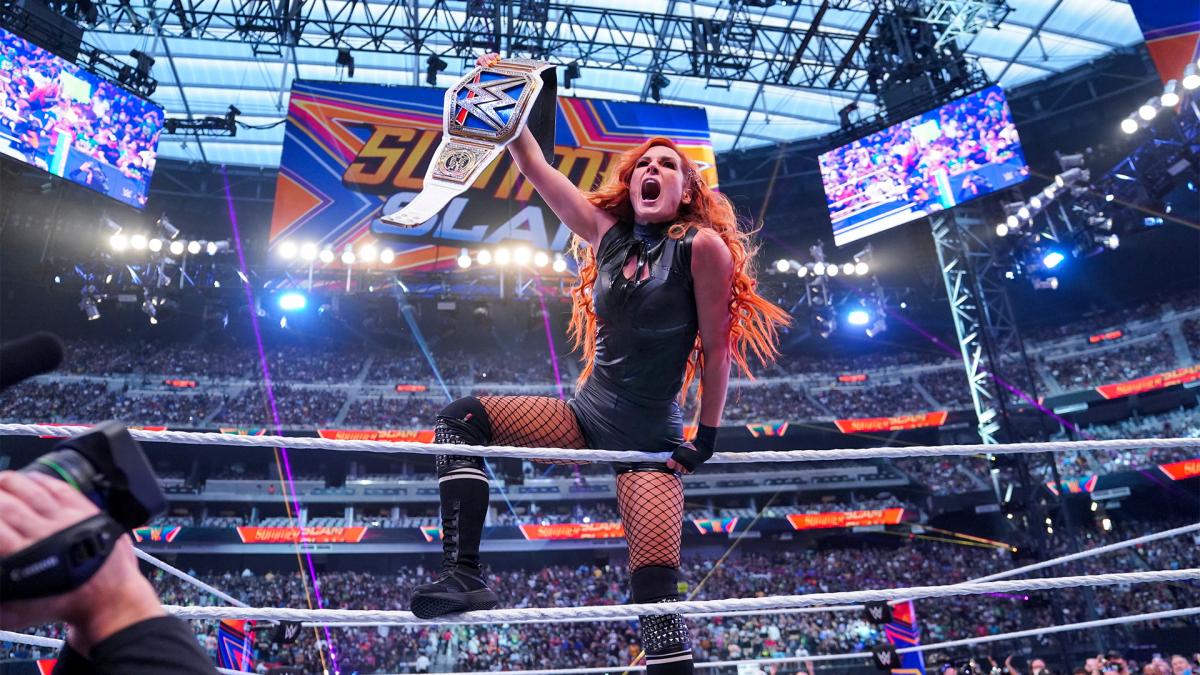 Report: Becky Lynch Is SmackDown’s ‘Top Heel’ Following Return