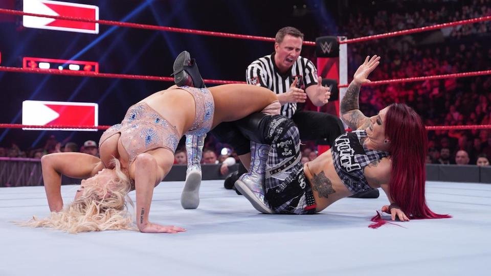 Raw Star Sidelined With Serious Shoulder Injury