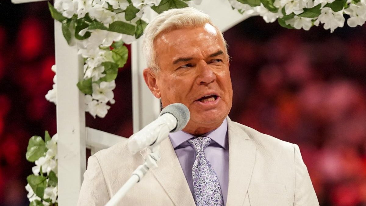 Eric Bischoff Makes Appearance On SmackDown