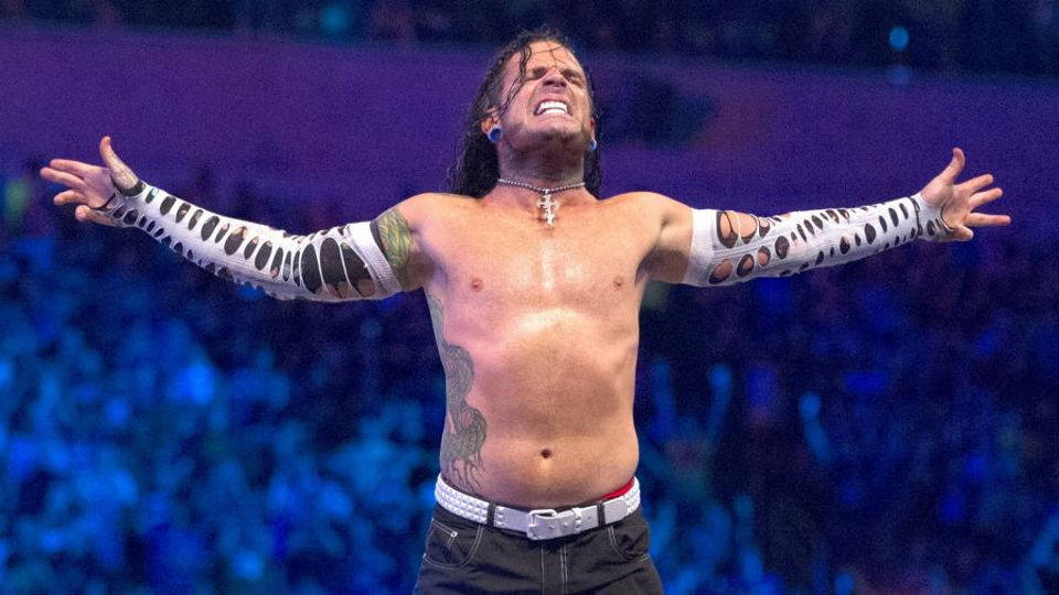 Jeff Hardy wrestles despite injuries sustained at Hell In a Cell