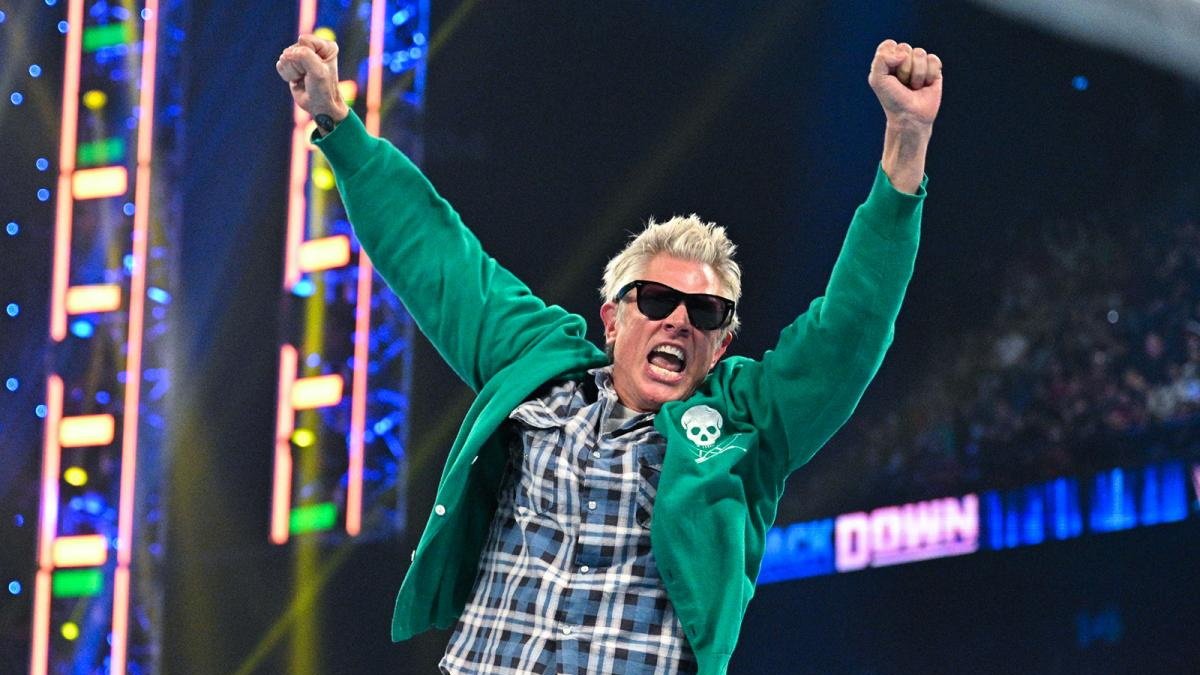 Veteran Wrestler ‘Livid’ With WWE For Allowing Johnny Knoxville To Wrestle