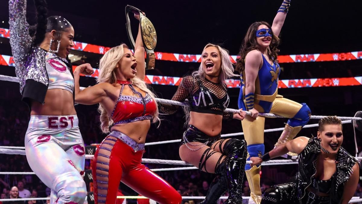 WWE Stars Receive Praise Backstage Following Raw 10-Woman Tag Team Match