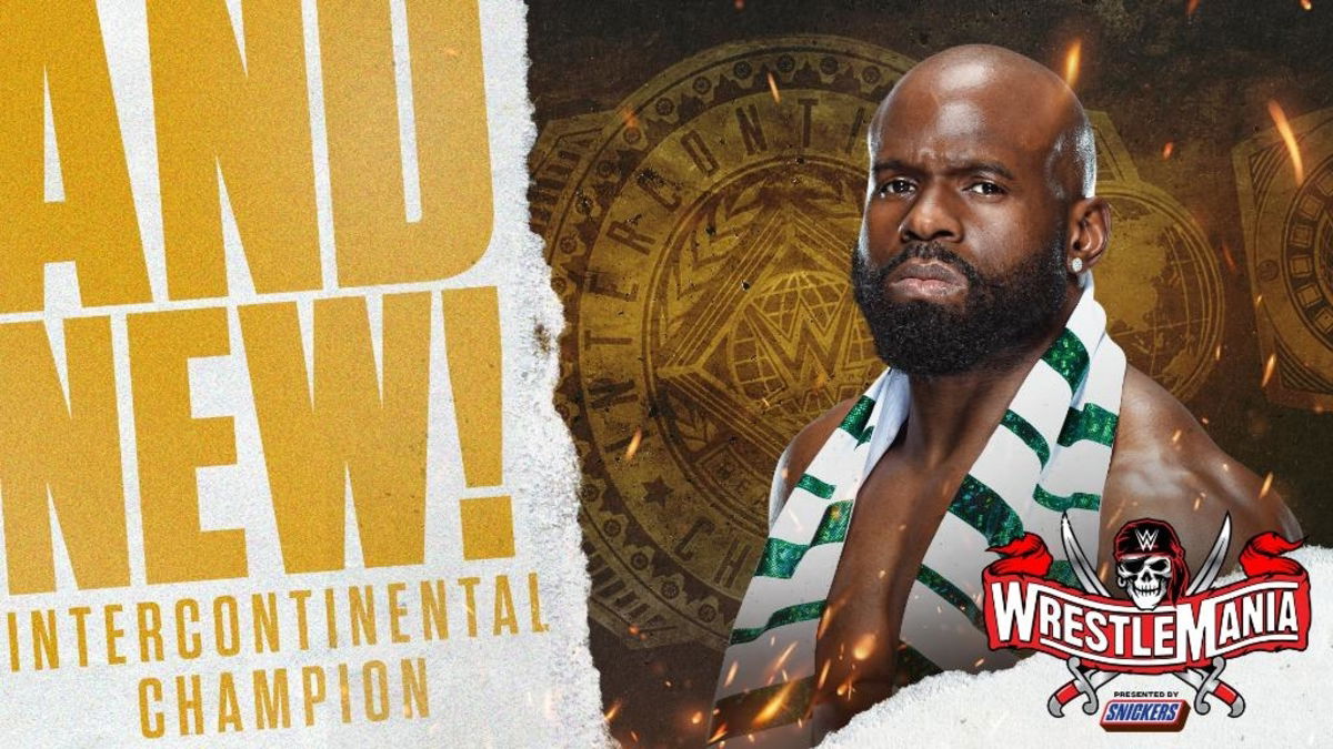 Apollo Crews Wins Intercontinental Championship With Help From Shocking Superstar