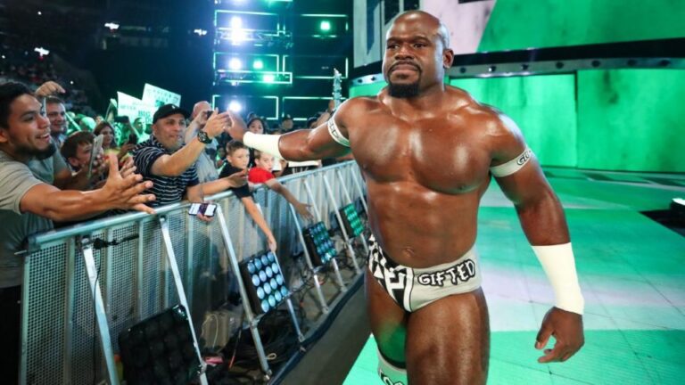 Apollo Crews Debuts New Gimmick & Gear On WWE SmackDown