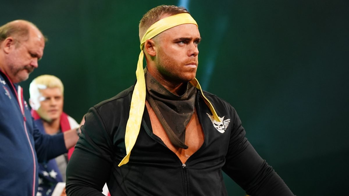 AEW Star Austin Gunn Apologizes For ‘Extremely Insensitive’ Racist Tweets