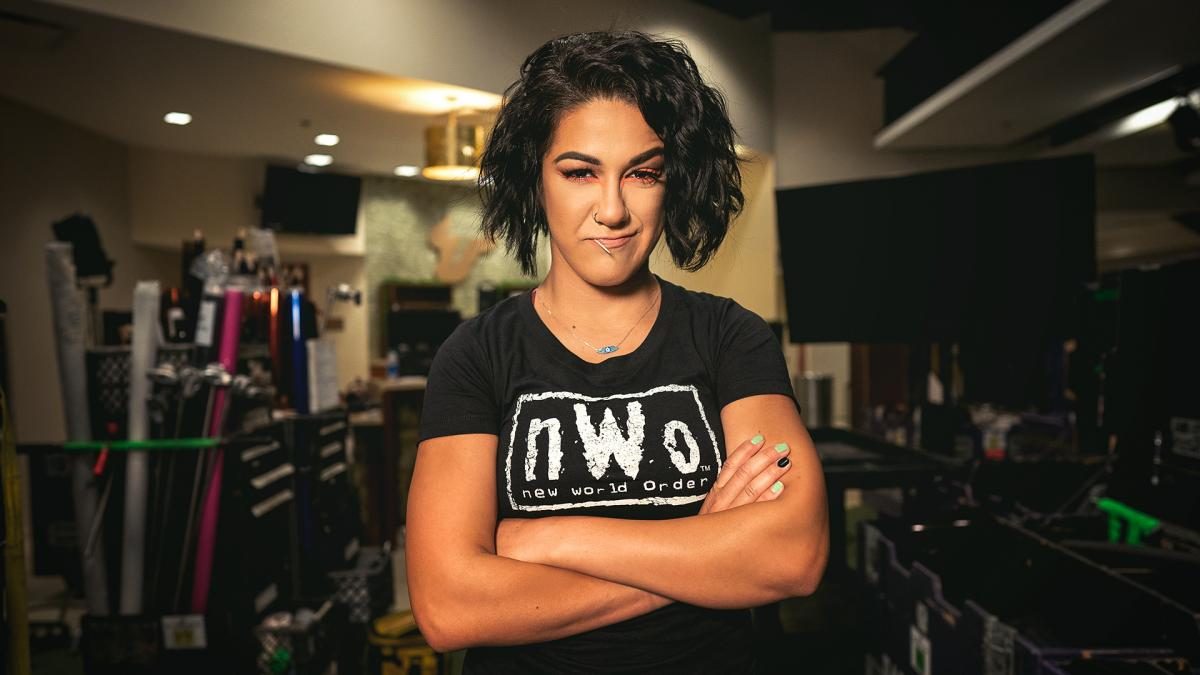 Bayley Provides Update On Injury (Photo)