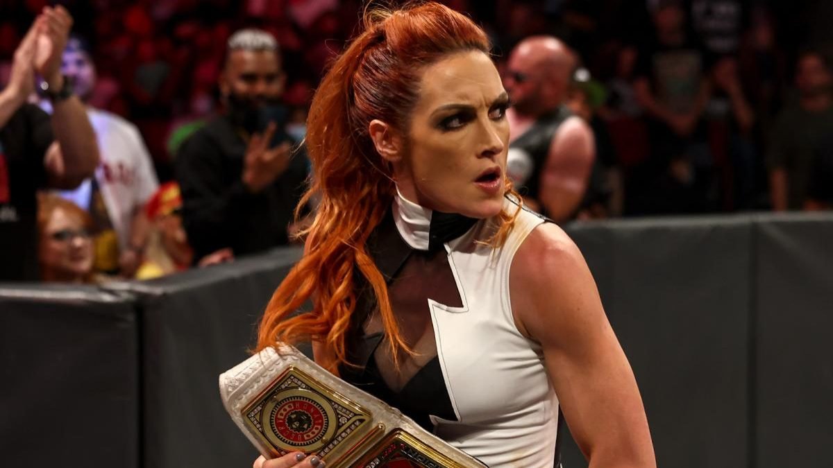 Becky Lynch Has Great Response To Fan Saying Her Baby Is Cute