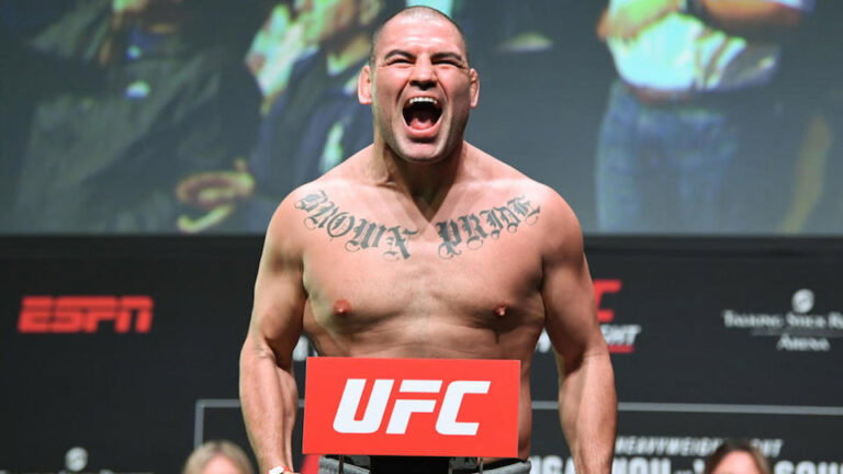 Former UFC Heavyweight Champion Signs With Wrestling Promotion