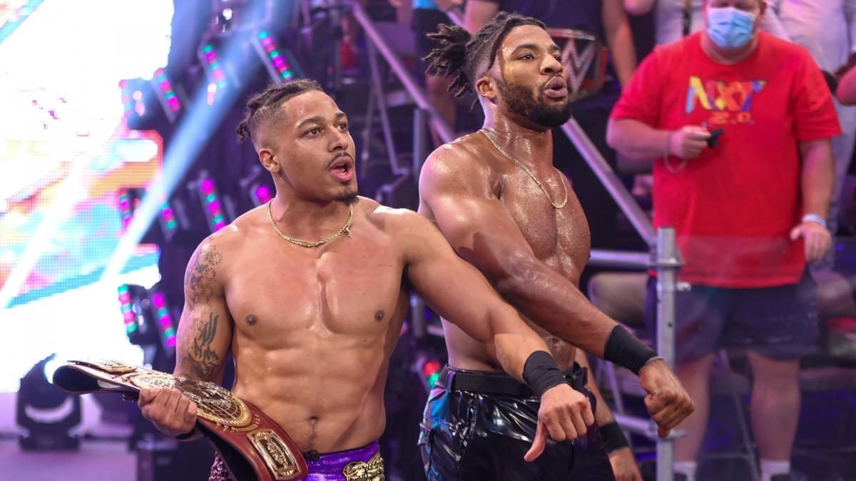 Carmelo Hayes & More NXT Stars In Dark Matches Before SmackDown