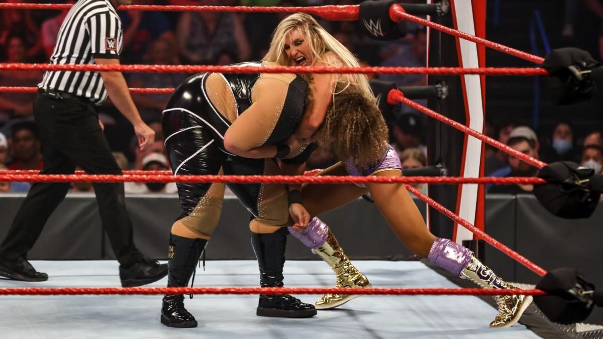 Legit Heat Between Charlotte Flair & Nia Jax During WWE Raw Match?