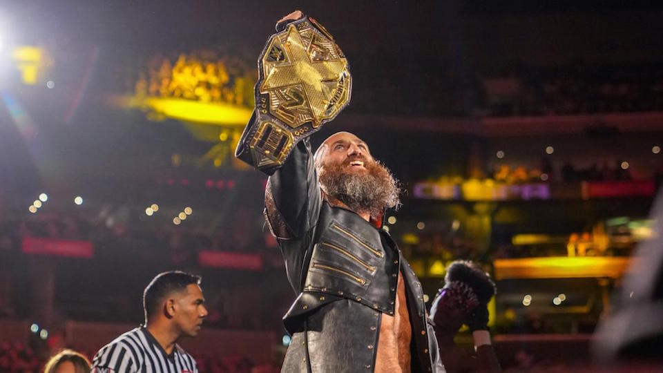 Tommaso Ciampa Celebrates Valentine’s Day With ‘Goldy’