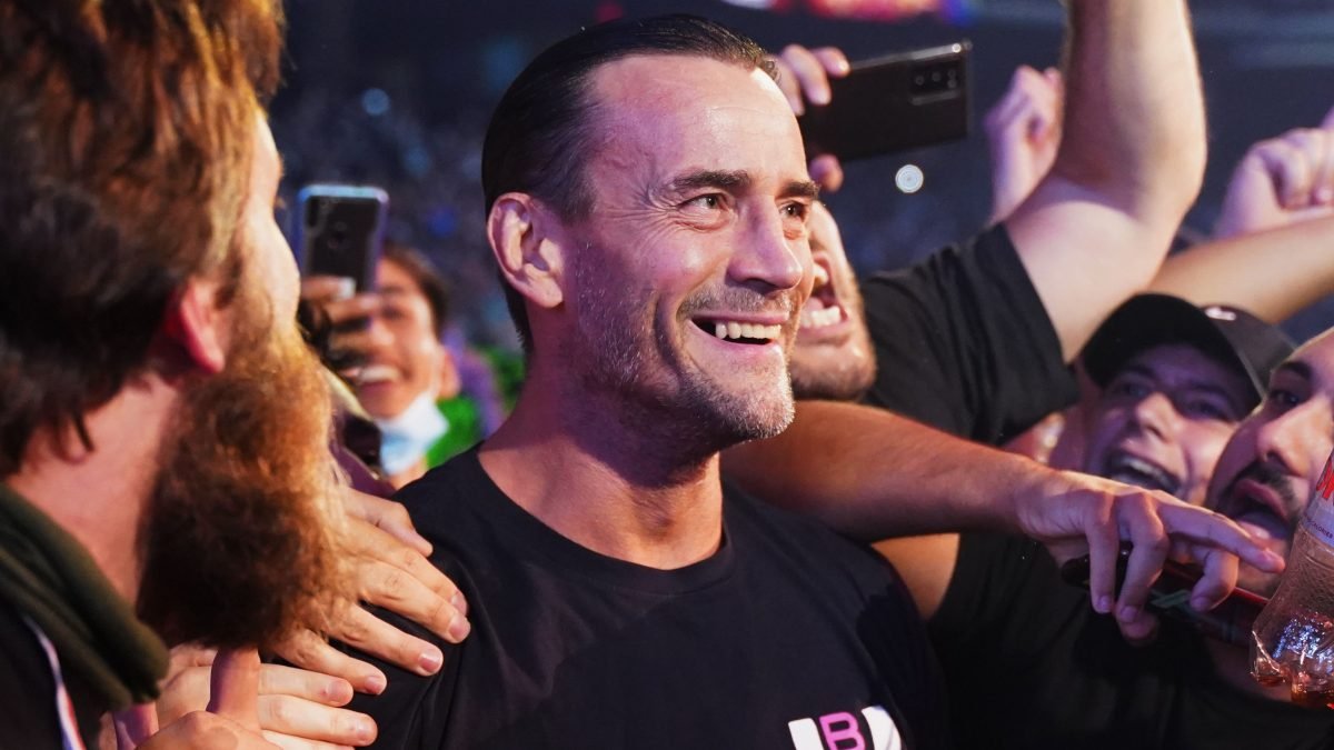 CM Punk Reveals Security’s Reaction To His Stage Dives