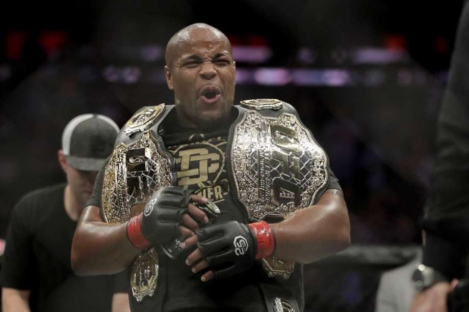 WWE Hall Of Famer Says Daniel Cormier “Couldn’t Hang” With Him In Workout