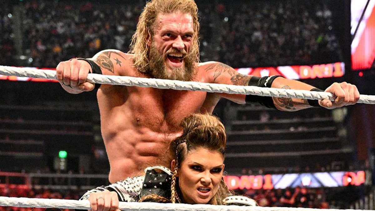 Beth Phoenix Helps Edge Defeat The Miz At WWE Day 1
