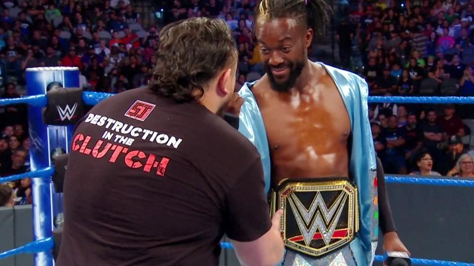 Kofi Kingston Gives Samoa Joe The Middle Finger On WWE SmackDown Live