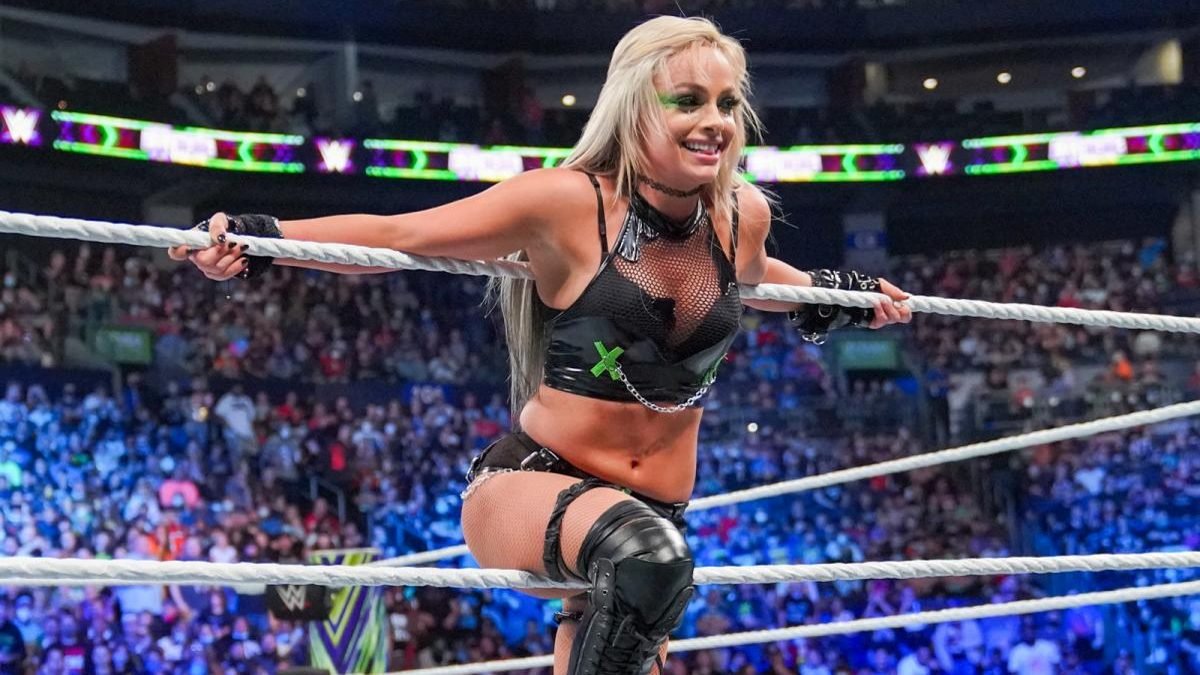 Liv Morgan Promises Fan Tickets To Future Show After Sign Was Taken At WWE Raw