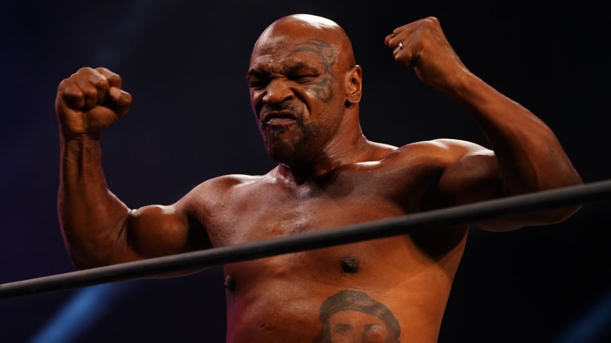 Mike Tyson Reacts To Facing Top Star In WWE