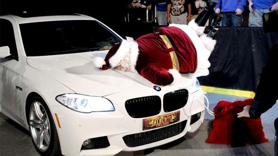 10 Times WWE Ruined Christmas