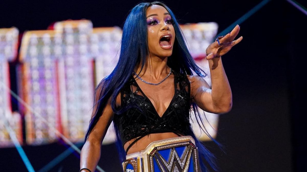 Sasha Banks Debuts New Look Ahead Of WWE WrestleMania (PHOTOS)