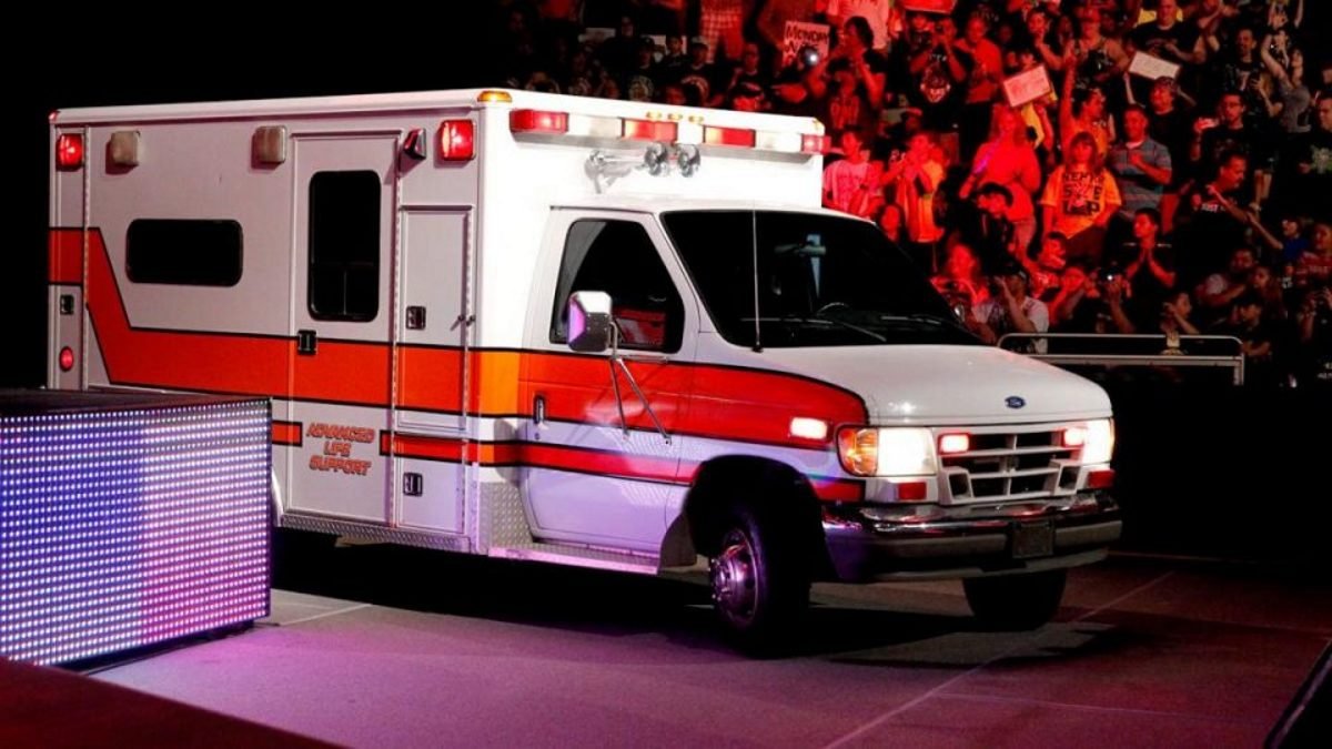 WWE Star Reveals They Ended Up In Hospital After WrestleMania 39