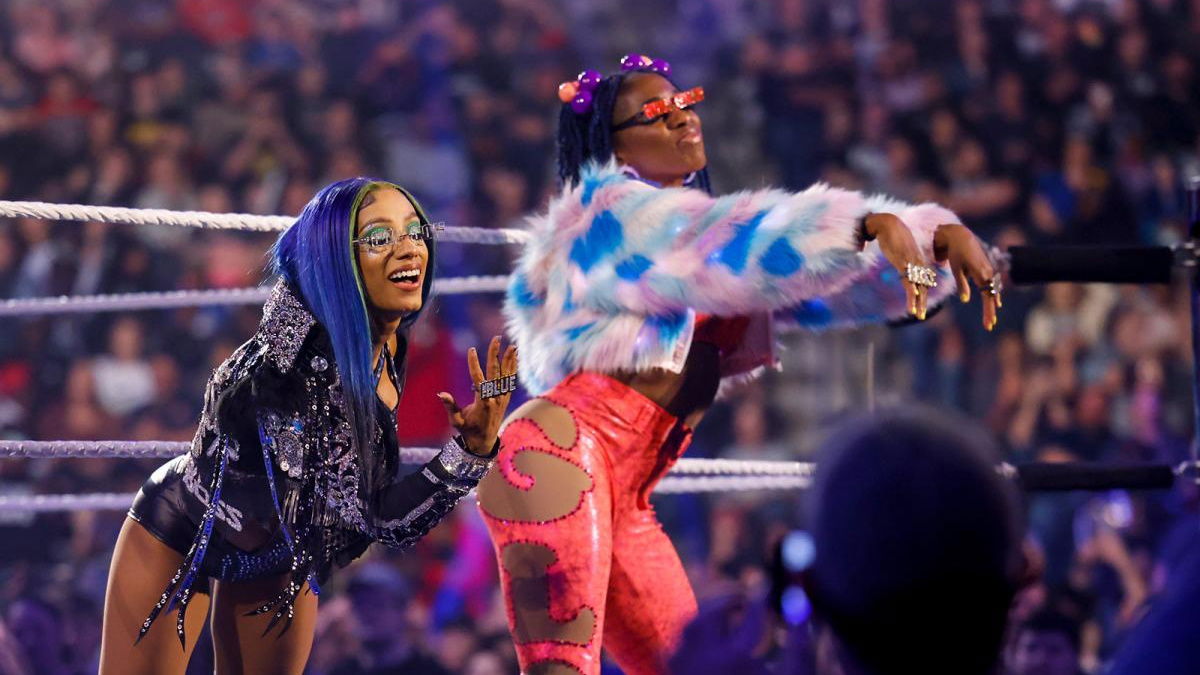 Sasha Banks, Rey Mysterio & More Set For Next Week’s Raw