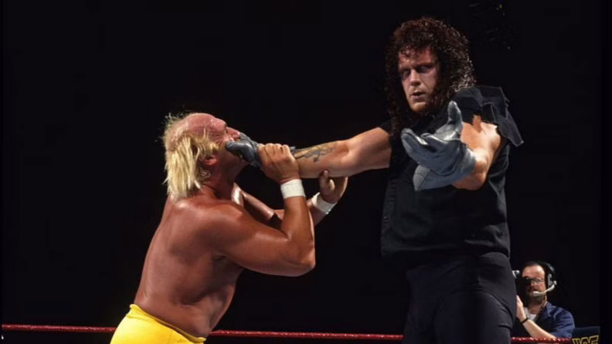 20 Most Popular WWE Wrestlers: From The Undertaker to Hulk Hogan