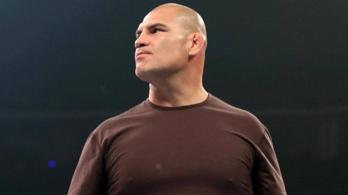 Cain Velasquez Addresses Fans After Wrestling Return