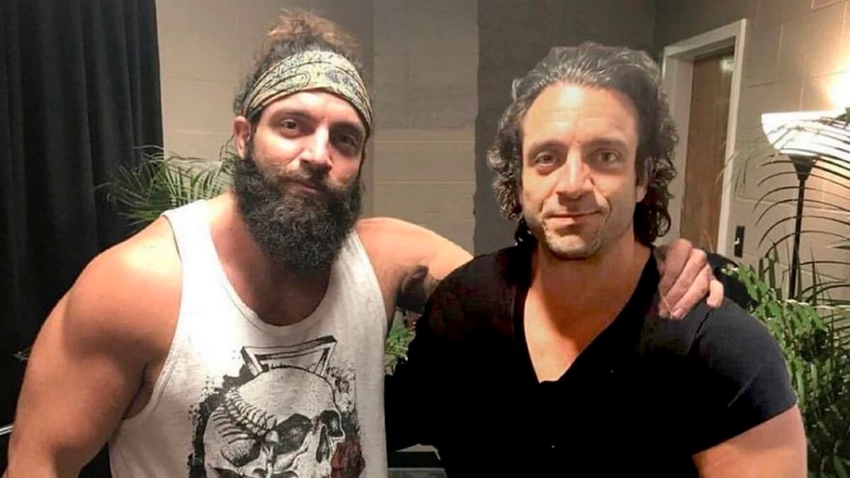 Elias & Ezekiel Have Conversation Backstage At WWE Raw