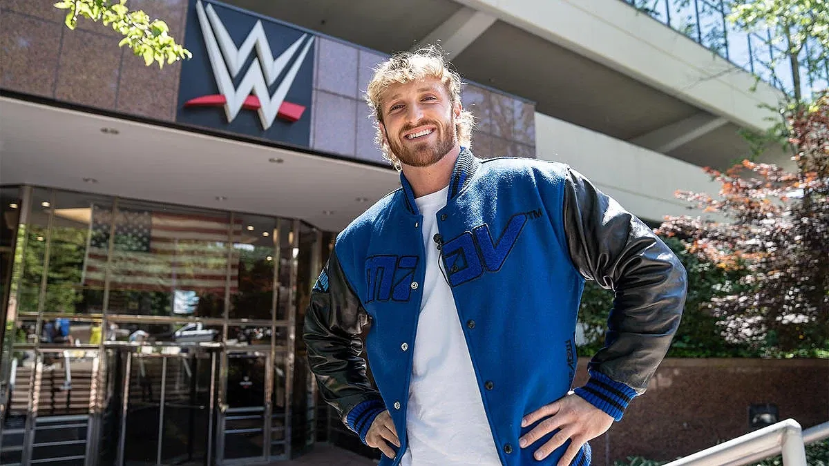 Logan Paul Signs With WWE