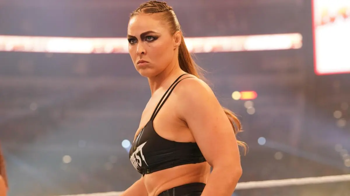 Ronda Rousey Rumbles With Natalya On WWE SmackDown