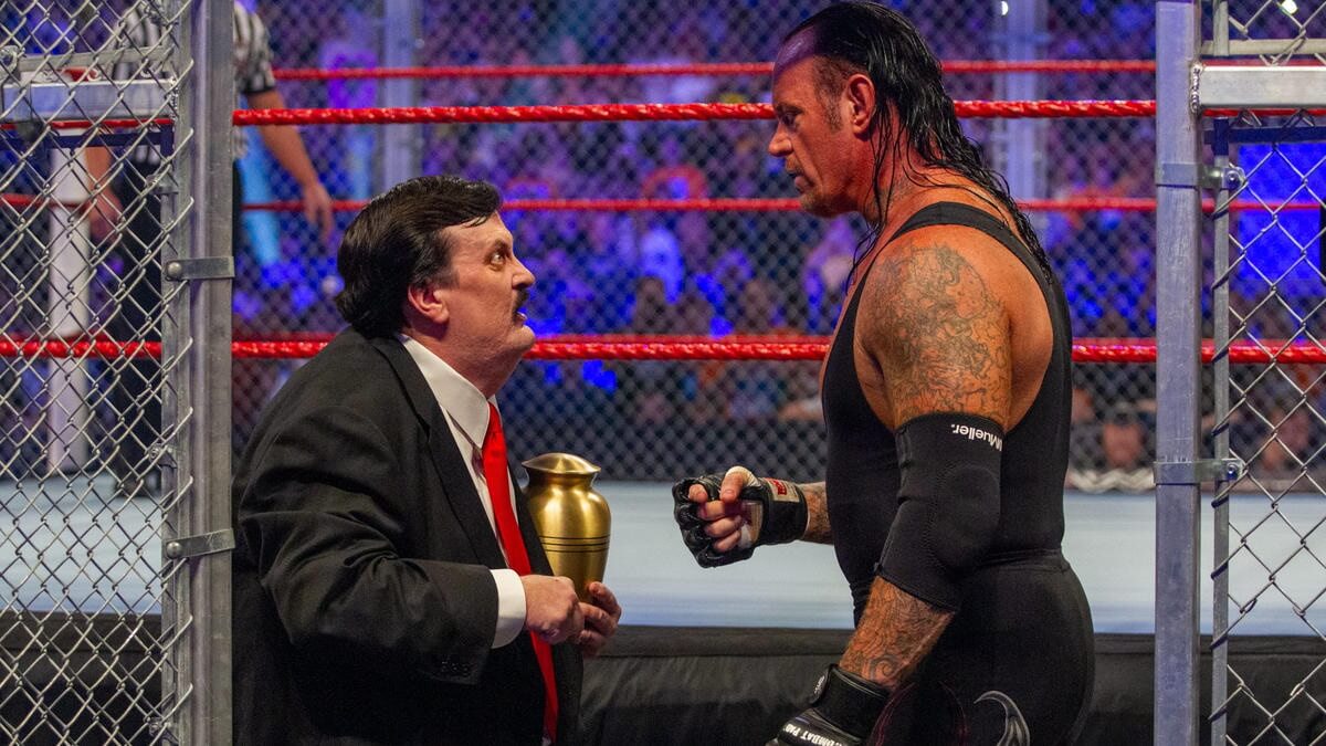 paul-bearer-undertaker-urn-june-5-a.jpg