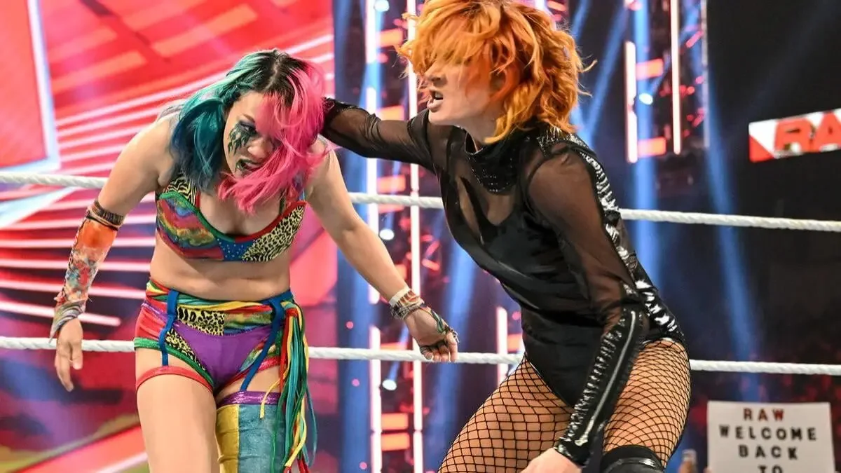 Becky Lynch & Asuka Check On Each Other After WWE Raw Match (VIDEO)