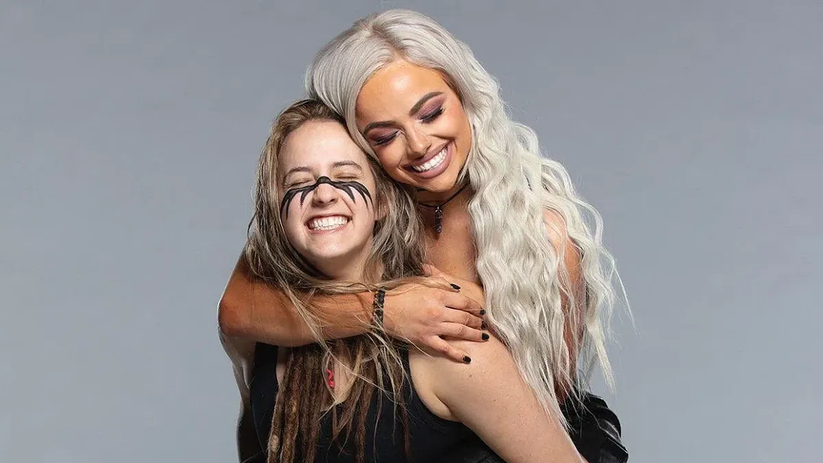 Liv Morgan Reunites With Sarah Logan Following SmackDown Women’s Championship Victory