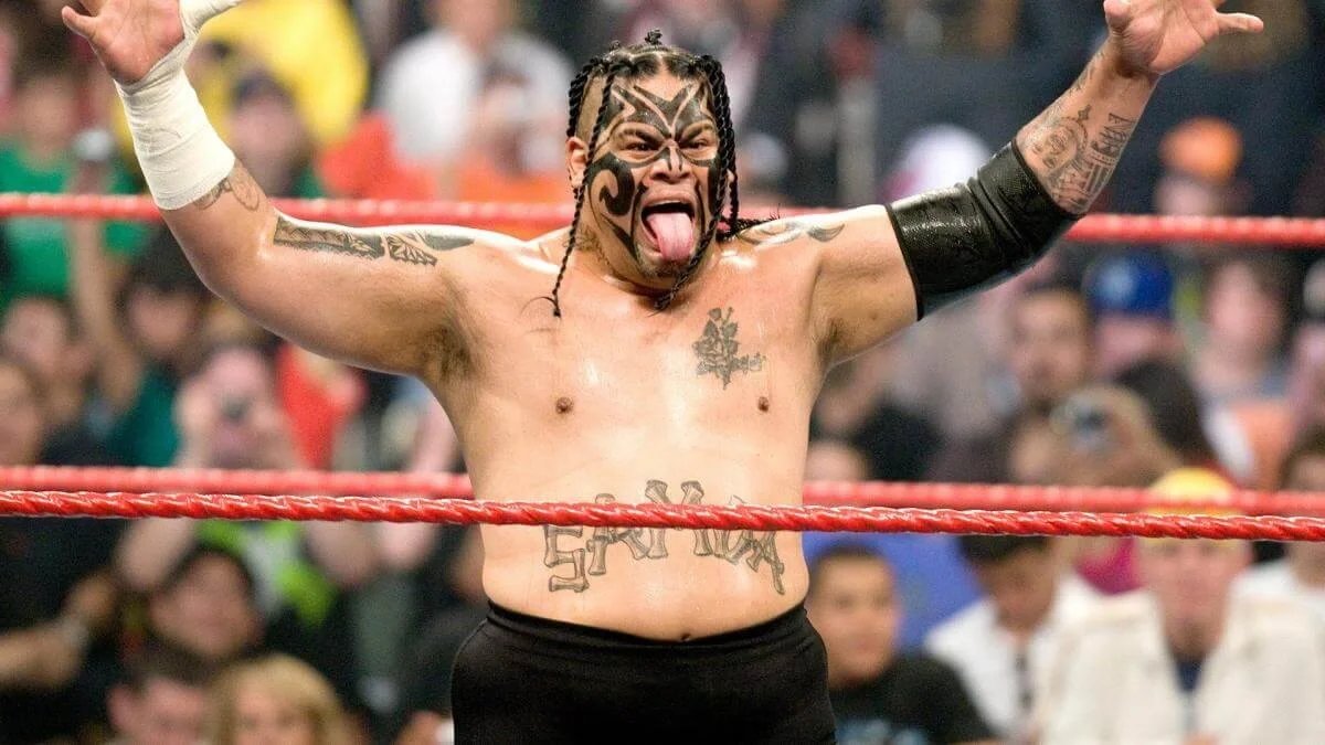 Jey Uso Shows Off Completed Tribal Tattoo Honoring Umaga (Video)