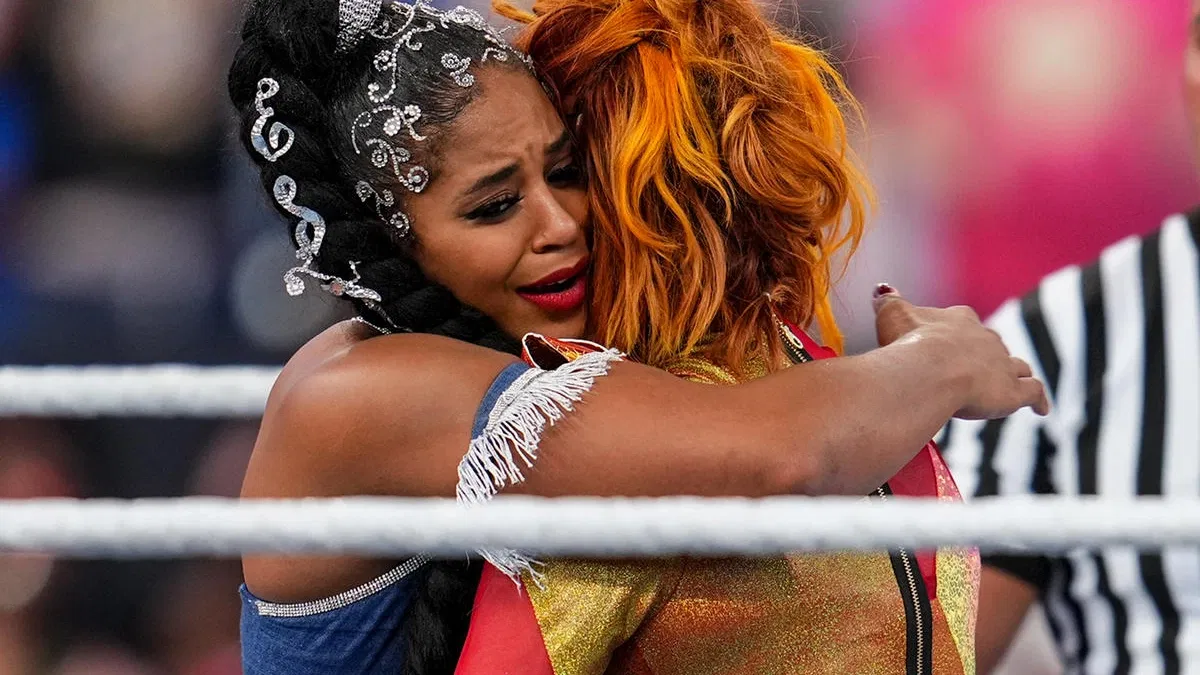 Bianca Belair Pays Huge Respect To Becky Lynch Following SummerSlam ...