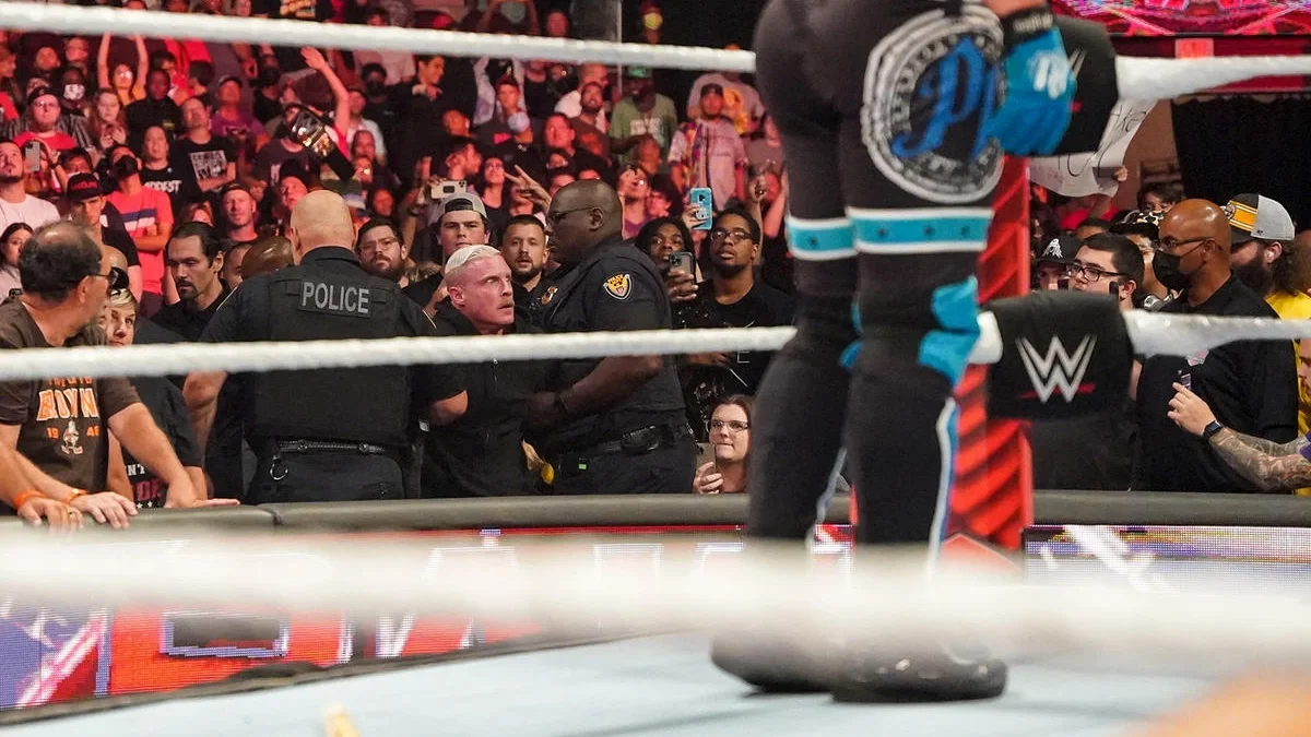 Dexter Lumis returns to Raw, escorted out by security