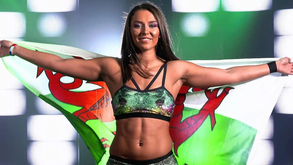 Tegan Nox Says She Can’t Wrestle Due To Visa Issues