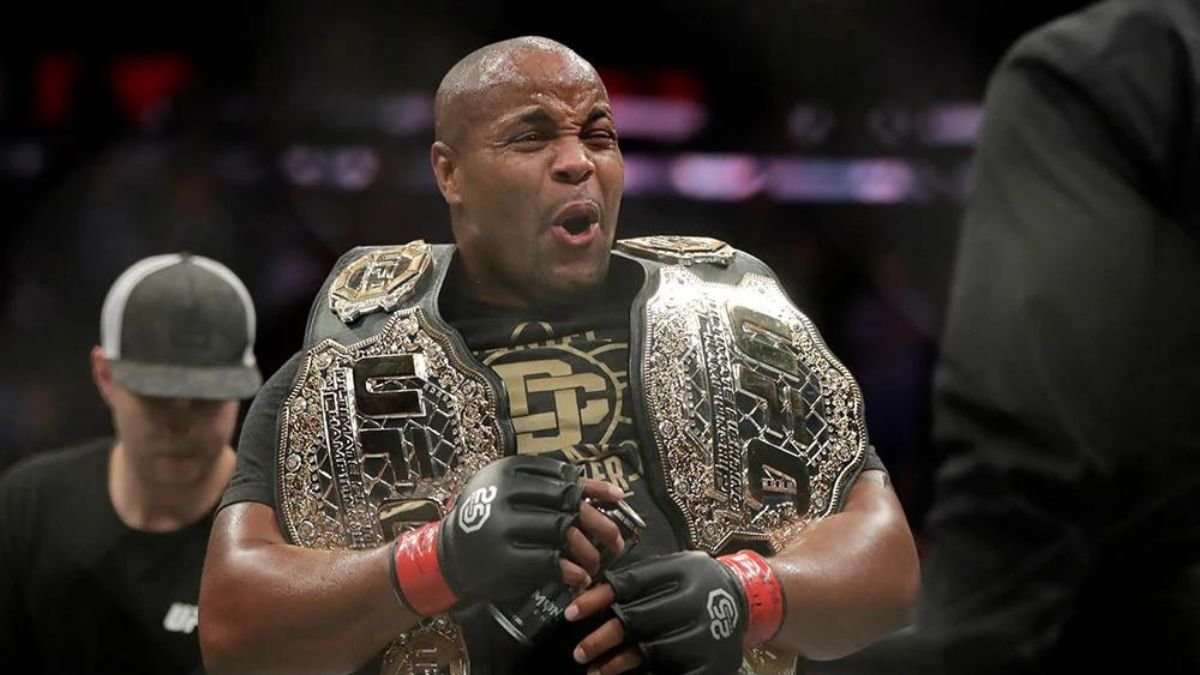 Daniel Cormier Reveals Who Approached Him About Being Fight Pit Referee At WWE Extreme Rules