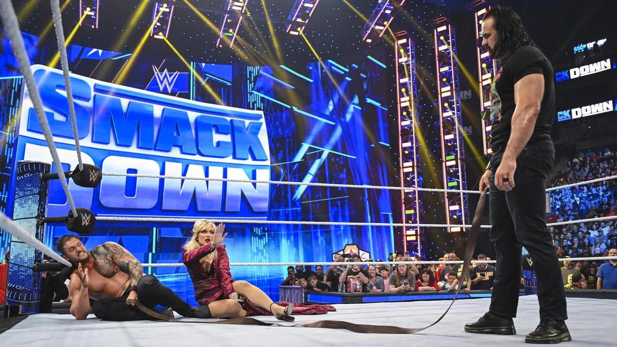 Wwe friday night smackdown 08.03 2024. Дрю Макинтайр. Extreme Rules 2022. Трипл с. Sawyer Wreck.