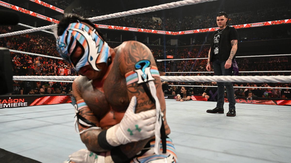 Dominik Mysterio Brags About ‘Running His Dad Off Raw’