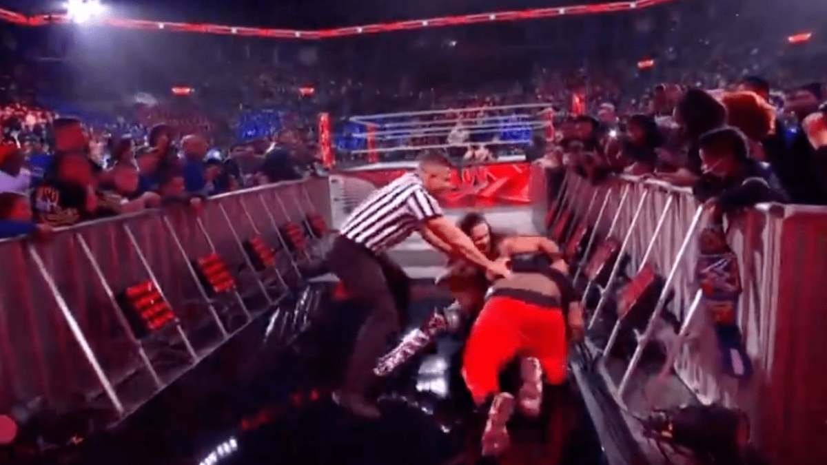 Seth Rollins Recalls Fan Attack On WWE Raw