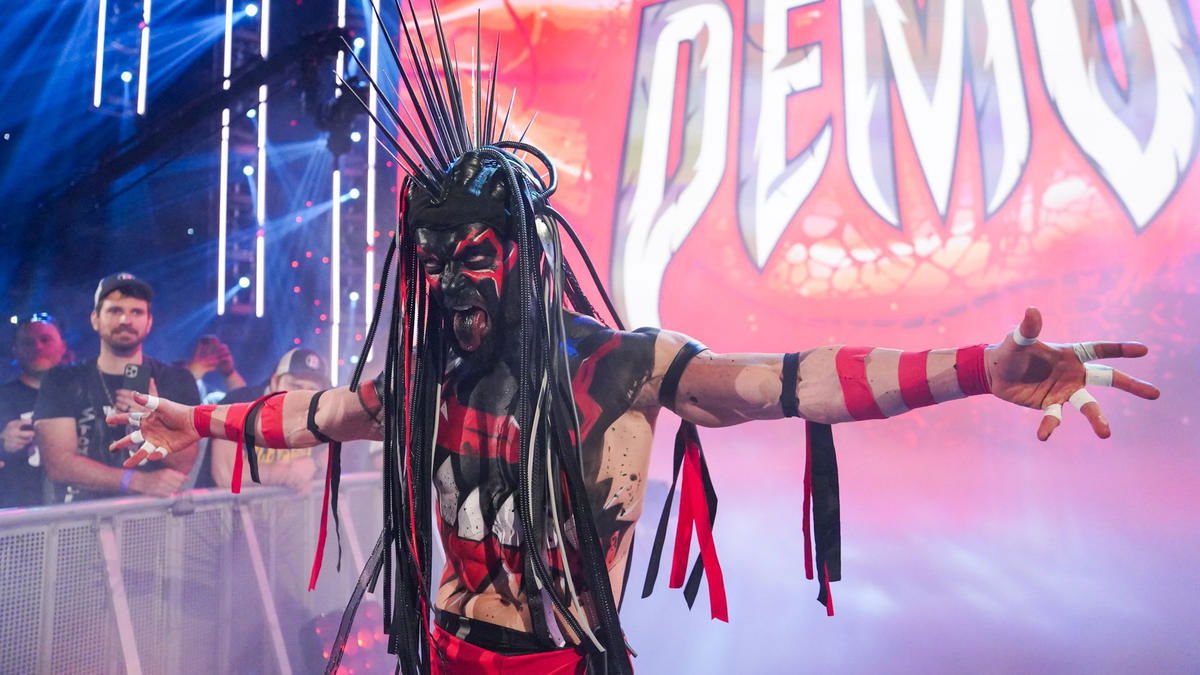 Edge vs. The Demon Finn Bálor (Hell in a Cell Match)