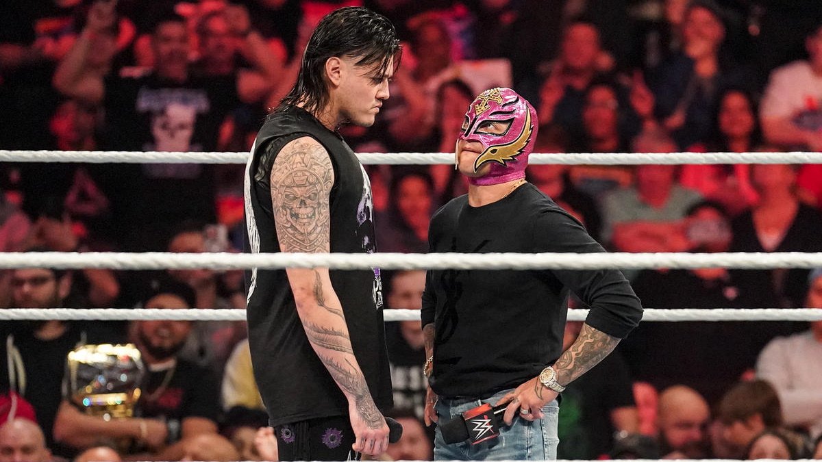 What Dominik Mysterio Did During Rey Mysterio Hall Of Fame Speech