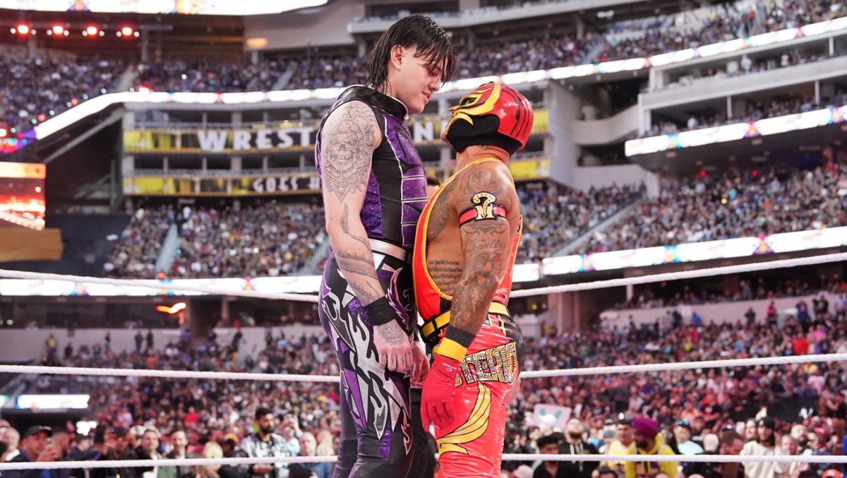 Dominik Mysterio Reveals Emotional Reaction To ‘Surreal’ WrestleMania 39 Match With Father Rey Mysterio