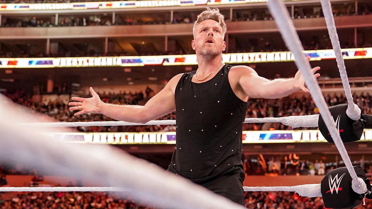 George Kittle helps Pat McAfee win WWE WrestleMania 39 match