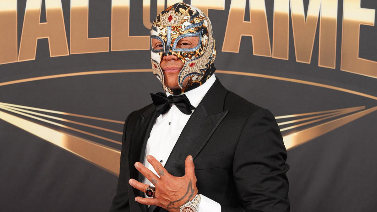 WWE Hall of Famer Rey Mysterio