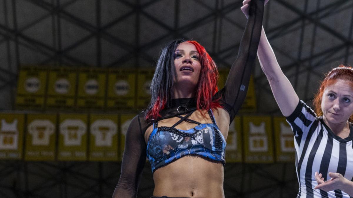 Mercedes Moné se lesionou no NJPW Resurgence